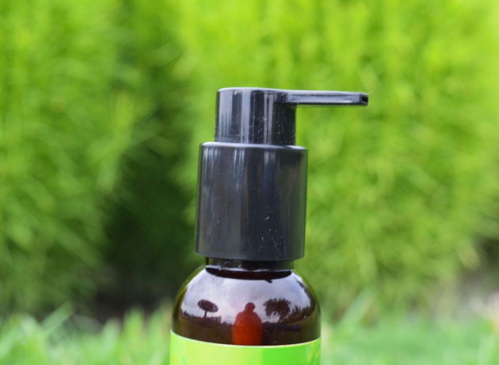 Juicy Chemistry Baobab, Rosemary, and Tea Tree Shampoo Packaging