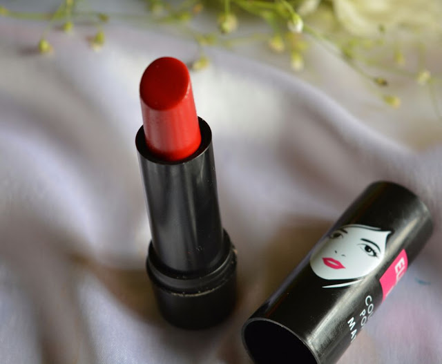 Elle18-Color-Pops-Matte-Lipstick-R32-Review