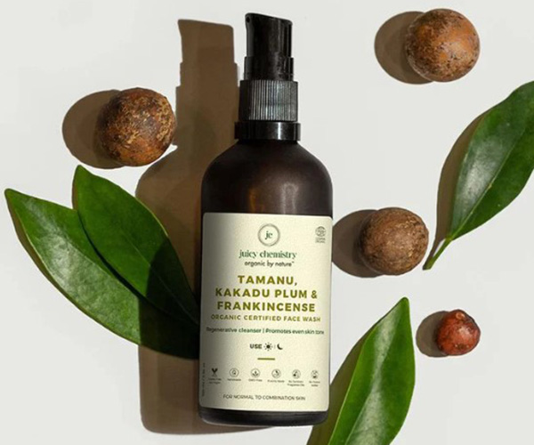 Juicy Chemistry Tamanu, Kakadu Plum and Frankincense Face Wash Best Chemical Free Fragrance Free Face Cleanser in India