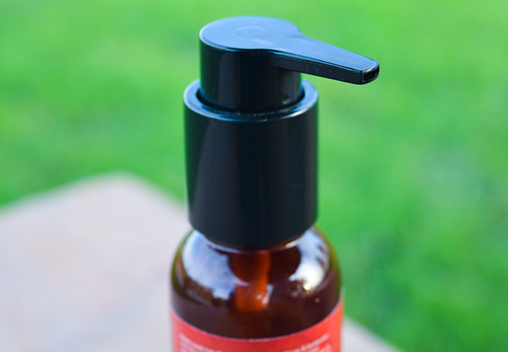 Juicy Chemistry Apple Cidar Vinegar and Argan Shampoo Application