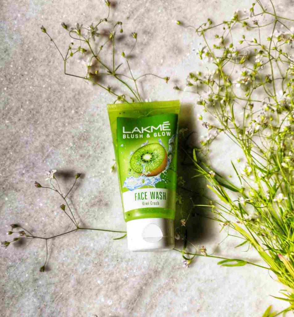 My Experience with Lakme Kiwi Gel Face Wash