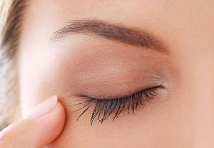 Best Under Eye Creams in India