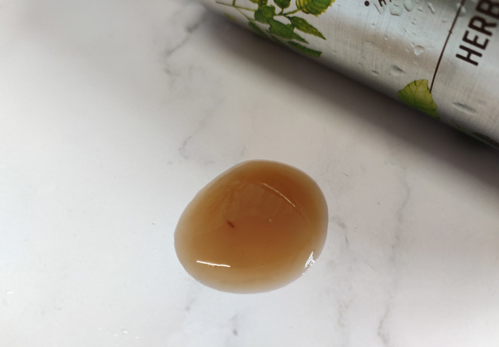 Vilvah Herbal Shampoo Texture