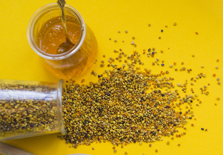 Nourishing Multani Mitti Face Pack for Dry Skin Made with Honey