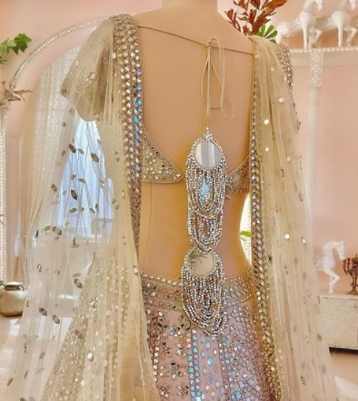 Blinging Blouse Design Perfect for Wedding