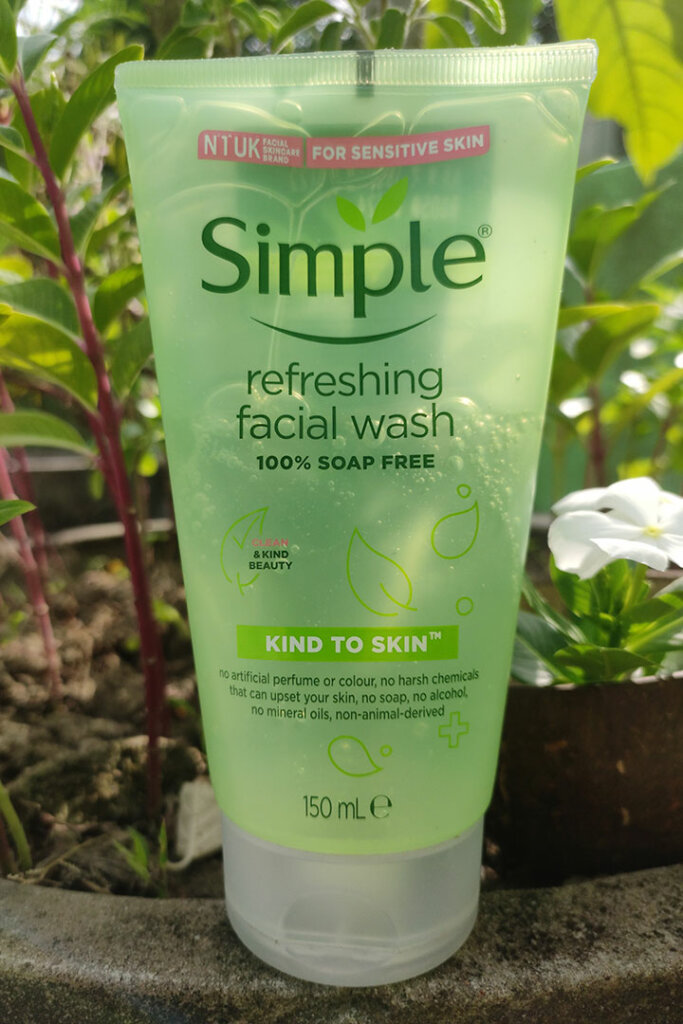 Simple Face Wash Review with Ingredient Analysis