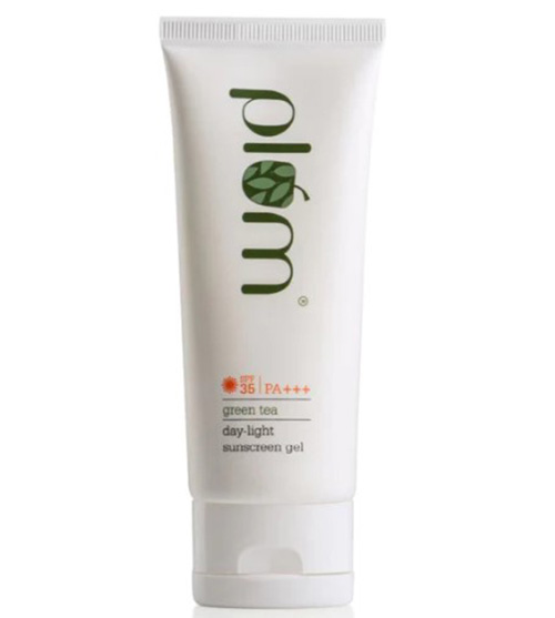 Plum Green Tea Day-Light Sunscreen Gel SPF 35 Best Moisturizer for Dry Skin in India