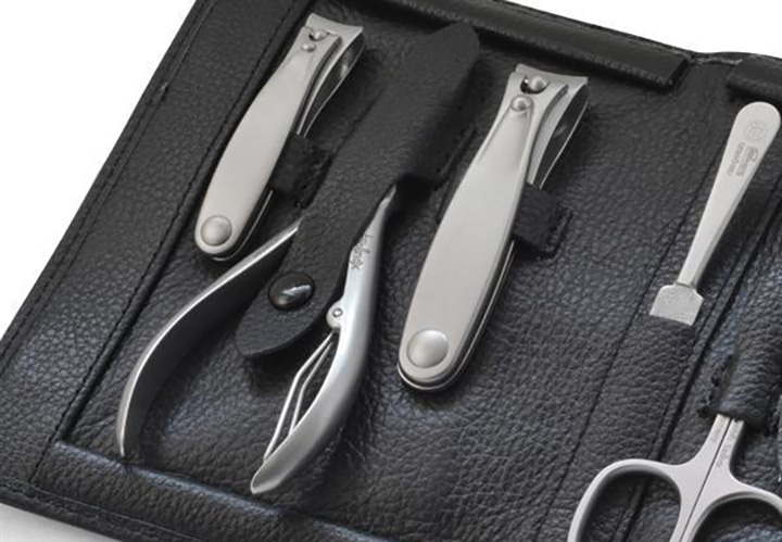 Professional Nail Care Sets are a Must in a Manicure Kit at Home