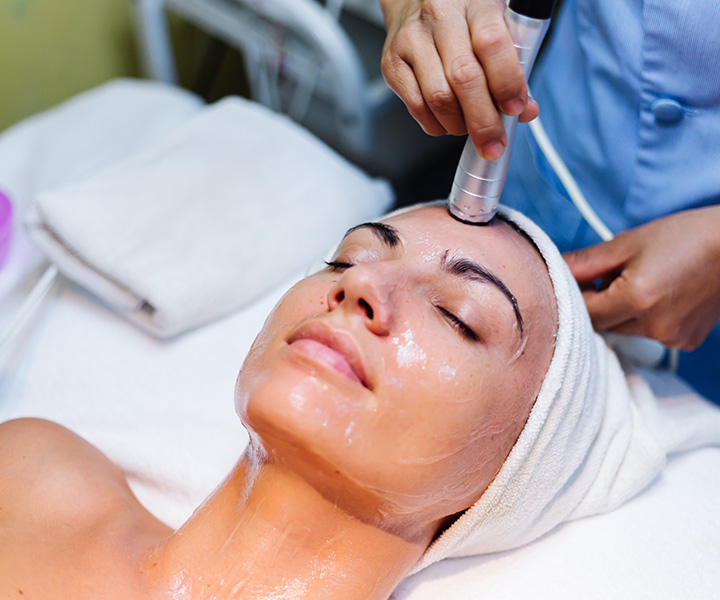 How Cryotherapy Helps to Take Care of Skin Problems