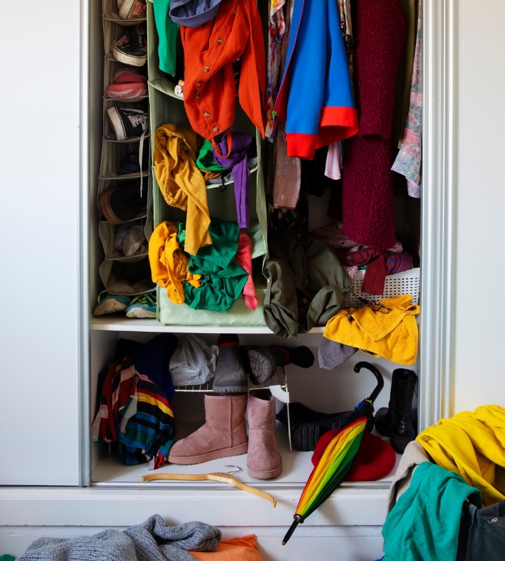 How to Declutter Wardrobe