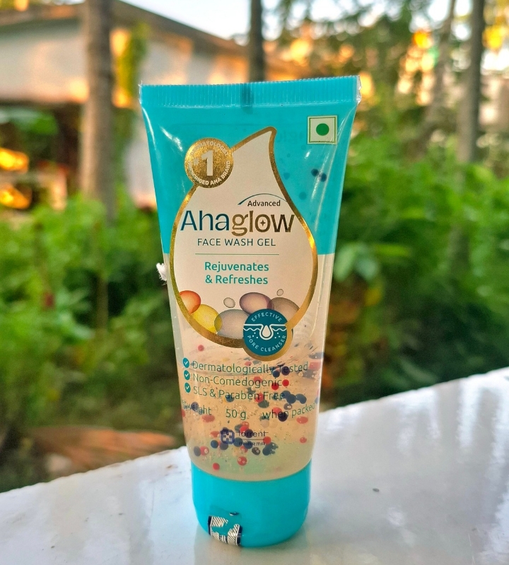 Ahaglow Face Wash with Advanced Rejuvenation Formula