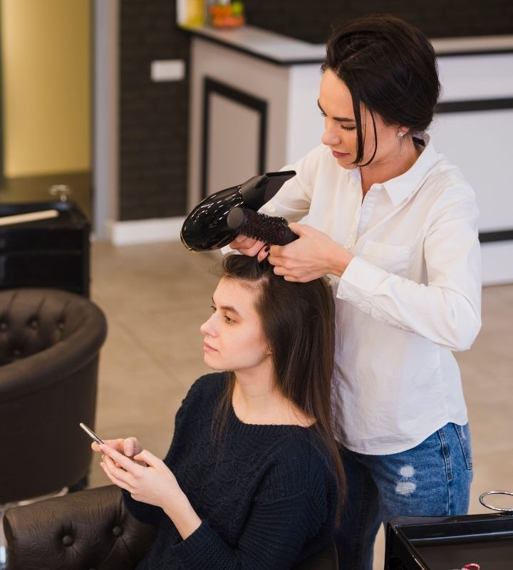 Consistent Branding Across All Locations is Important for Salon Growth